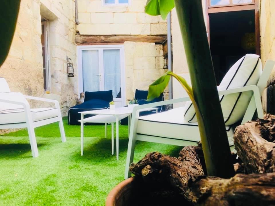 Chez Mimie Les Hotes Fontevraud-l'Abbaye Exterior foto